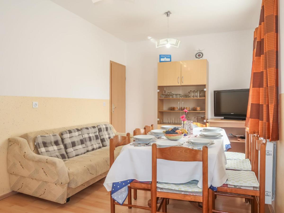 Holiday Home Stanka - Snj218 By Interhome Свети Юрай Екстериор снимка